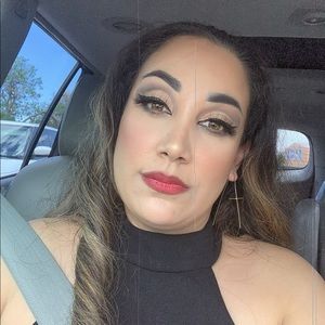 Meet your Posher, Veronica